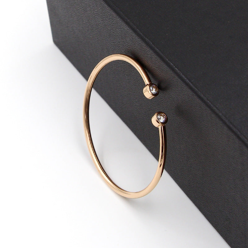 armbånd med dobbelte krystaller | 18k Guld - DK BUTIK