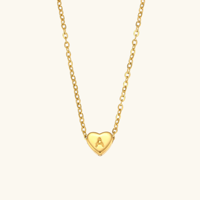 halskæde med hjerteinitial | 18k Guld - DK BUTIK