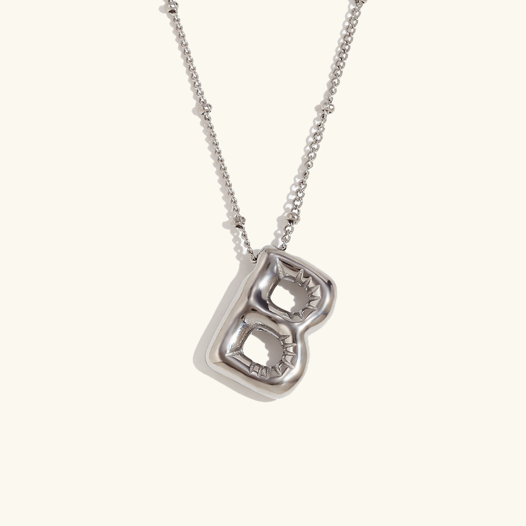 næsepynt med initialer | 18k Guld - DK BUTIK