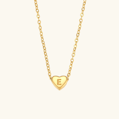 halskæde med hjerteinitial | 18k Guld - DK BUTIK