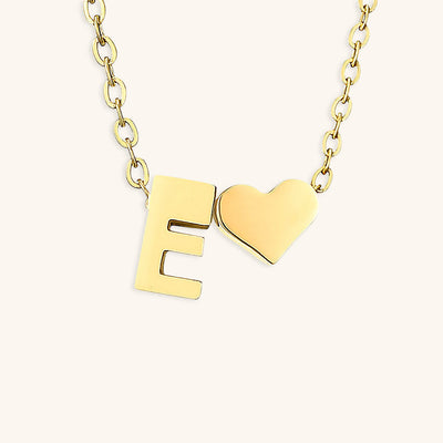 navnesmykke med initialen Ria | 18k Guld - DK BUTIK
