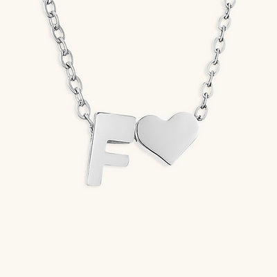 navnesmykke med initialen Ria | 18k Guld - DK BUTIK