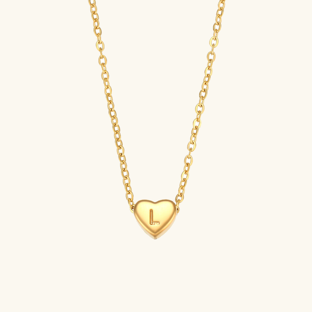 halskæde med hjerteinitial | 18k Guld - DK BUTIK