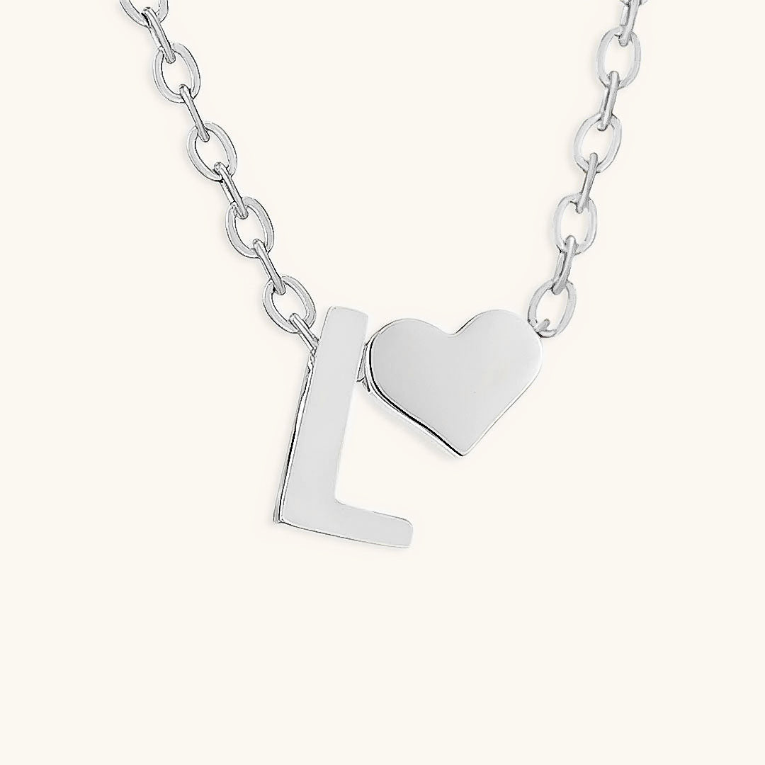 navnesmykke med initialen Ria | 18k Guld - DK BUTIK