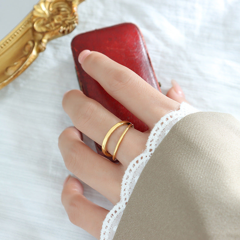 Ring med nilloverflade | 18k Guld - DK BUTIK