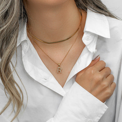 Fiona Lagenweise Initialer Halskæde |  18k Guld - DK BUTIK