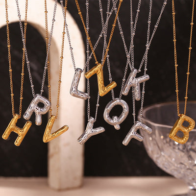 næsepynt med initialer | 18k Guld - DK BUTIK