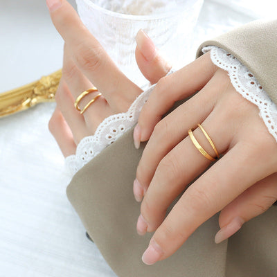 Ring med nilloverflade | 18k Guld - DK BUTIK
