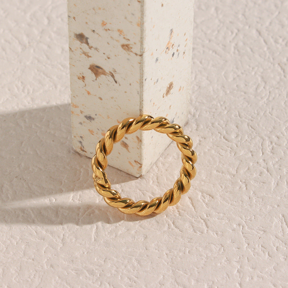 Melody Twist Ring | 18k Guld - DK BUTIK
