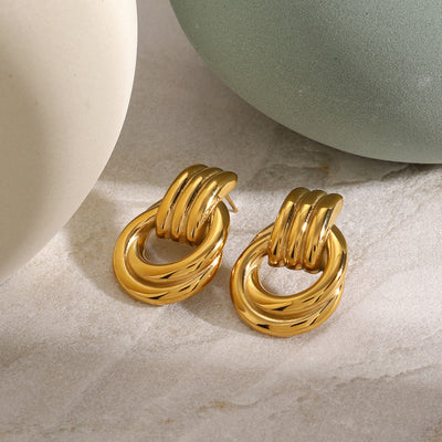 Luna Lagdelt Øreringe | 18k Guld - DK BUTIK