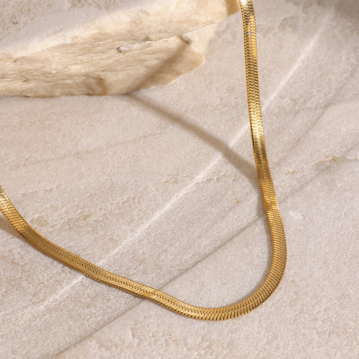 Lagdelte Halskæde Raphael | 18k Guld - DK BUTIK