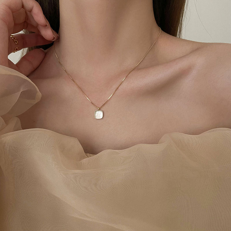 Sophie Gold Halskæde med Perlevedhæng | 18k Guld - DK BUTIK