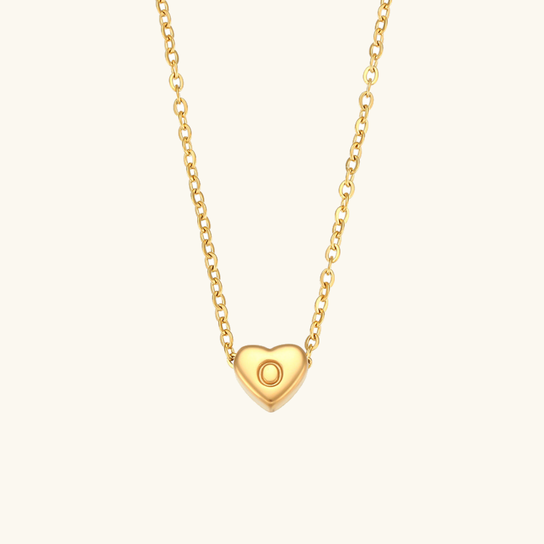 halskæde med hjerteinitial | 18k Guld - DK BUTIK