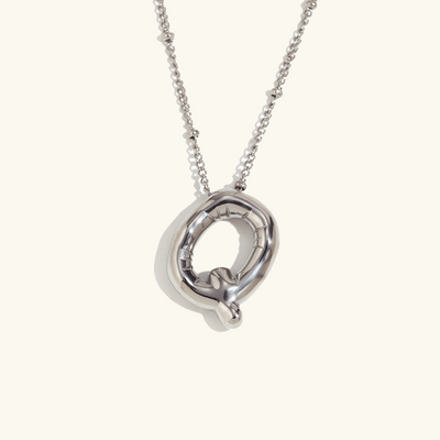næsepynt med initialer | 18k Guld - DK BUTIK