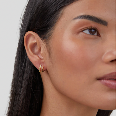 Krystal Øreringe med Kløftformet Indfatning | 18k Guld - DK BUTIK