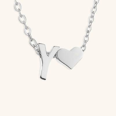navnesmykke med initialen Ria | 18k Guld - DK BUTIK