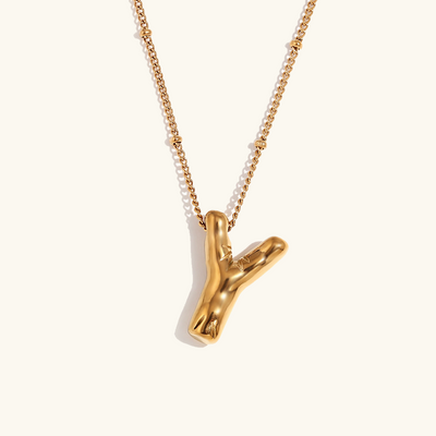 næsepynt med initialer | 18k Guld - DK BUTIK