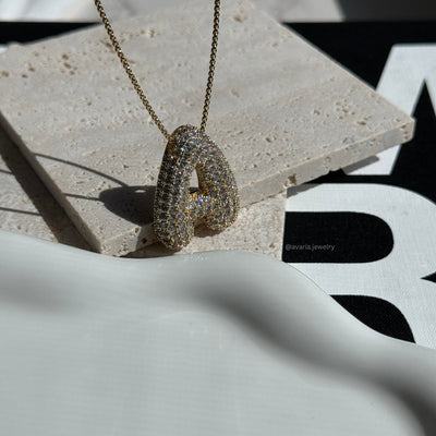 Navnesmykke Bubble med diamant | 18k Guld - DK BUTIK