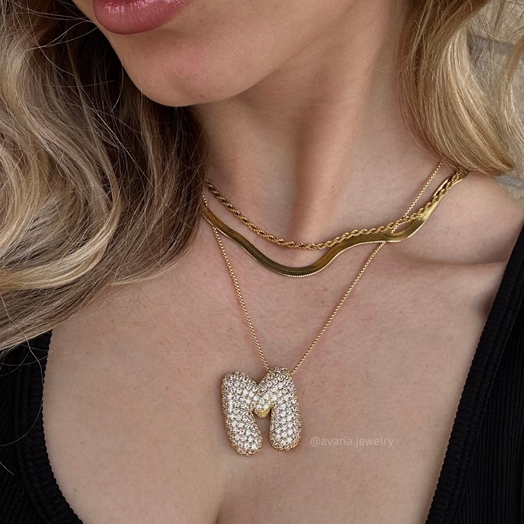 Navnesmykke Bubble med diamant | 18k Guld - DK BUTIK