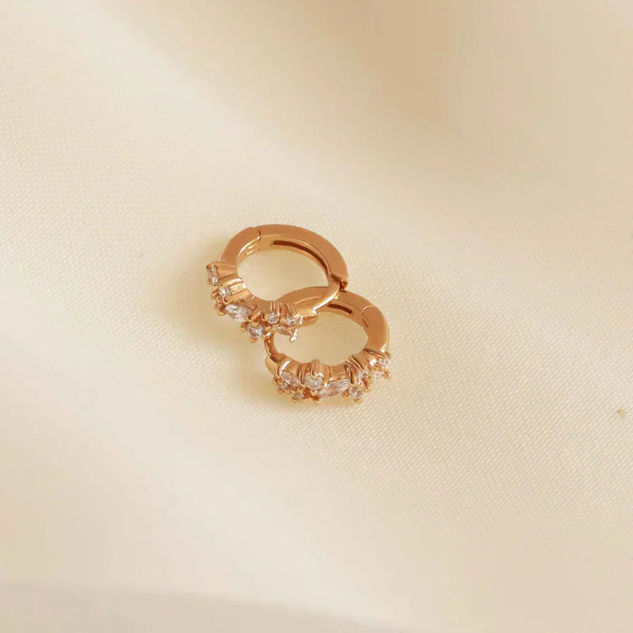 Kristall Cluster Huggies | Guld 18k - DK BUTIK