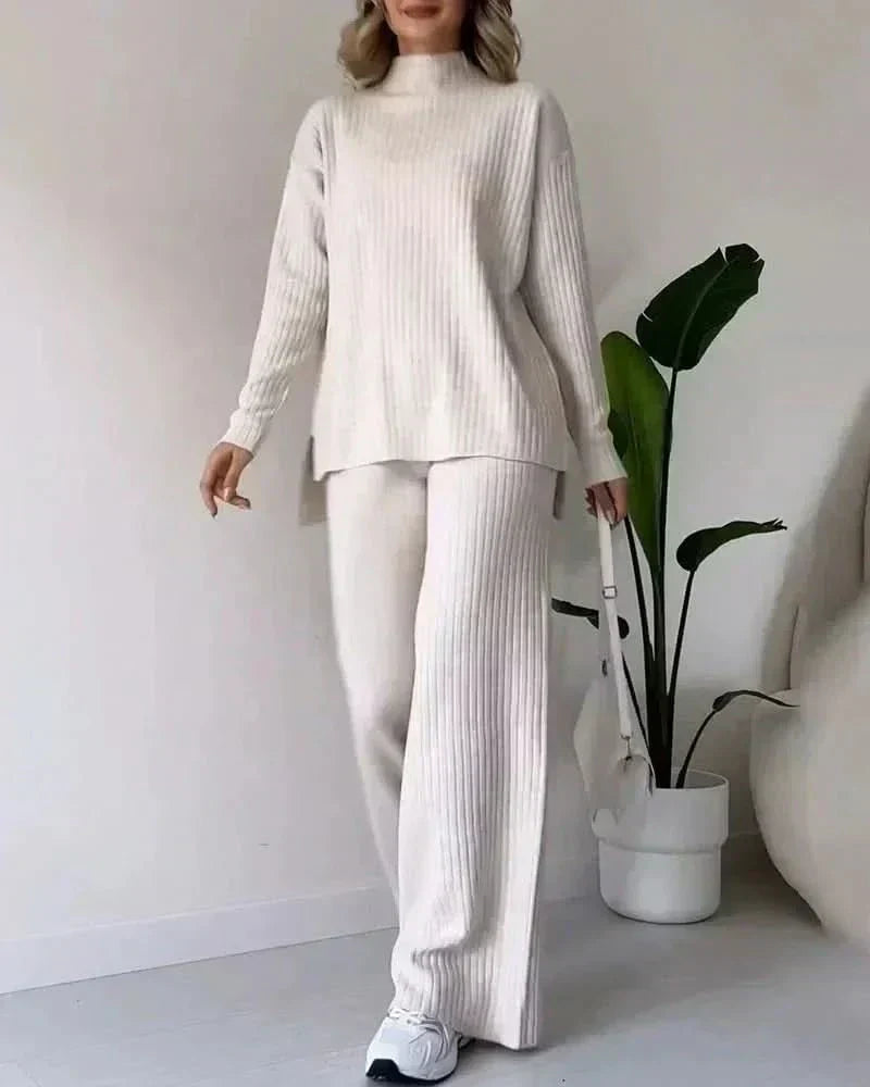 Daisy™ Sæt: Elegant Bluse og Bukser fra Olsen & Olsen™
