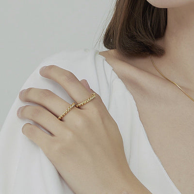 Melody Twist Ring | 18k Guld - DK BUTIK